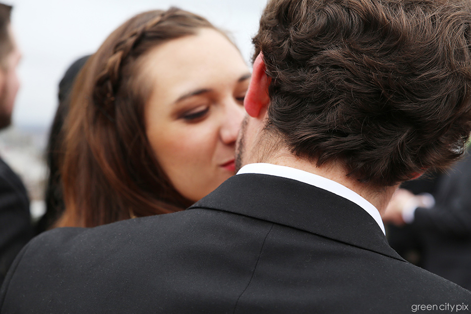 close_kiss