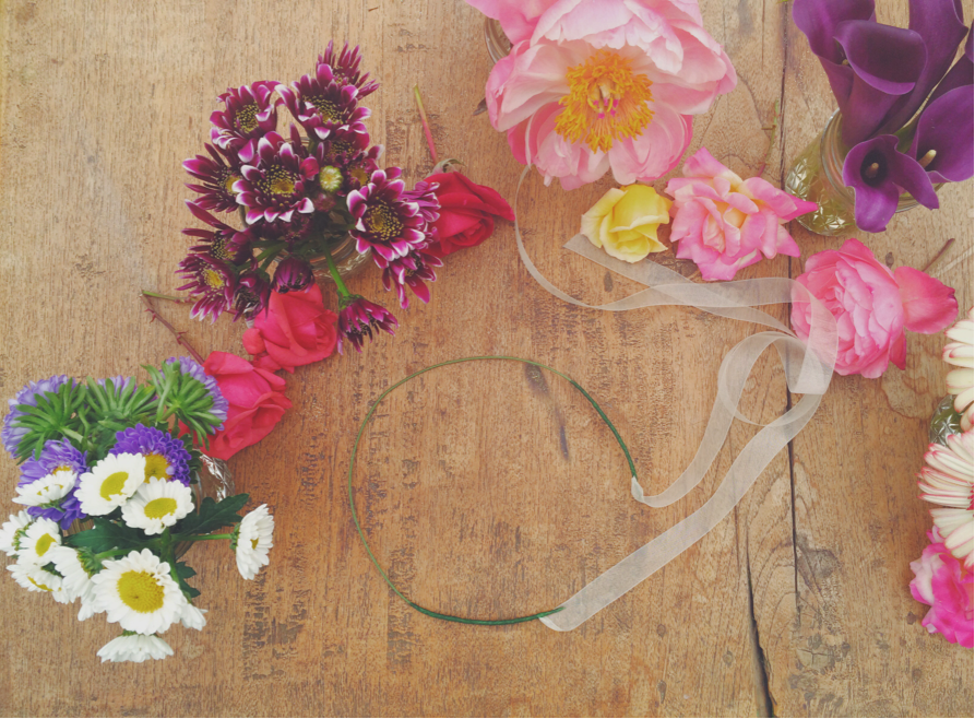 Flower crown tutorial for weddings