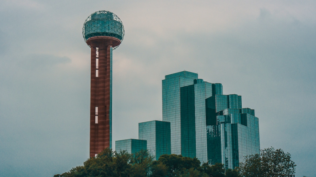 dallas proposal idea reunion tower