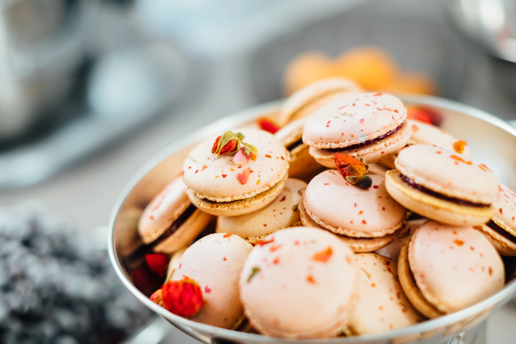 Bridal shower decoration ideas: Macarons