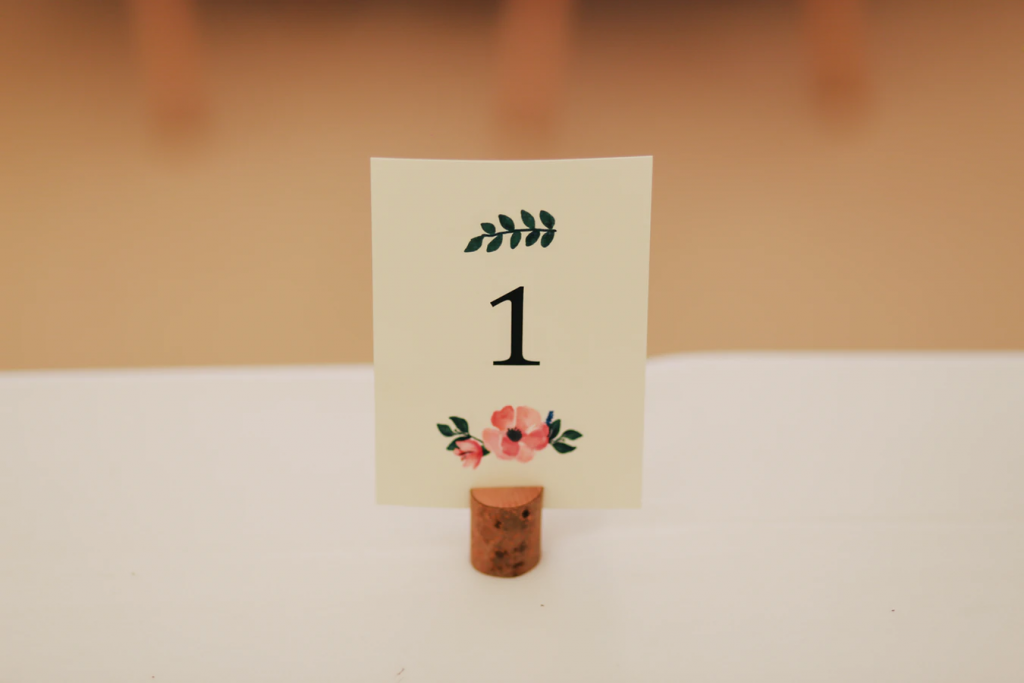 Bridal shower decoration ideas: Placecards